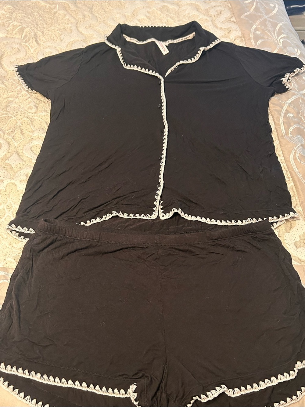 Women’s Black Short-Sleeve Pajama Set with White Trim